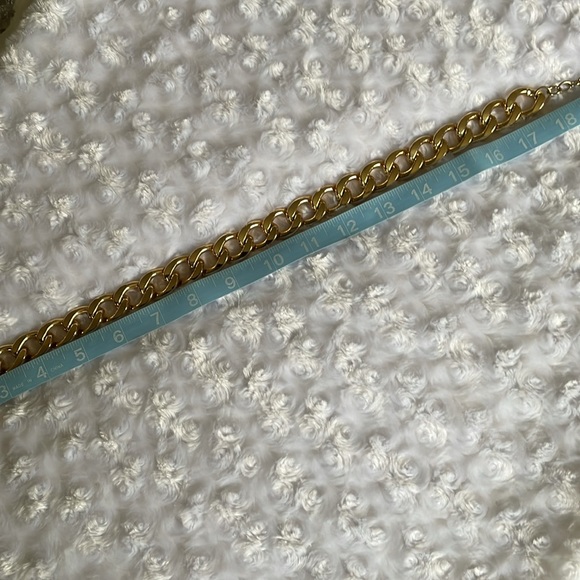 Gold Cuban Link Chain - Picture 7 of 8